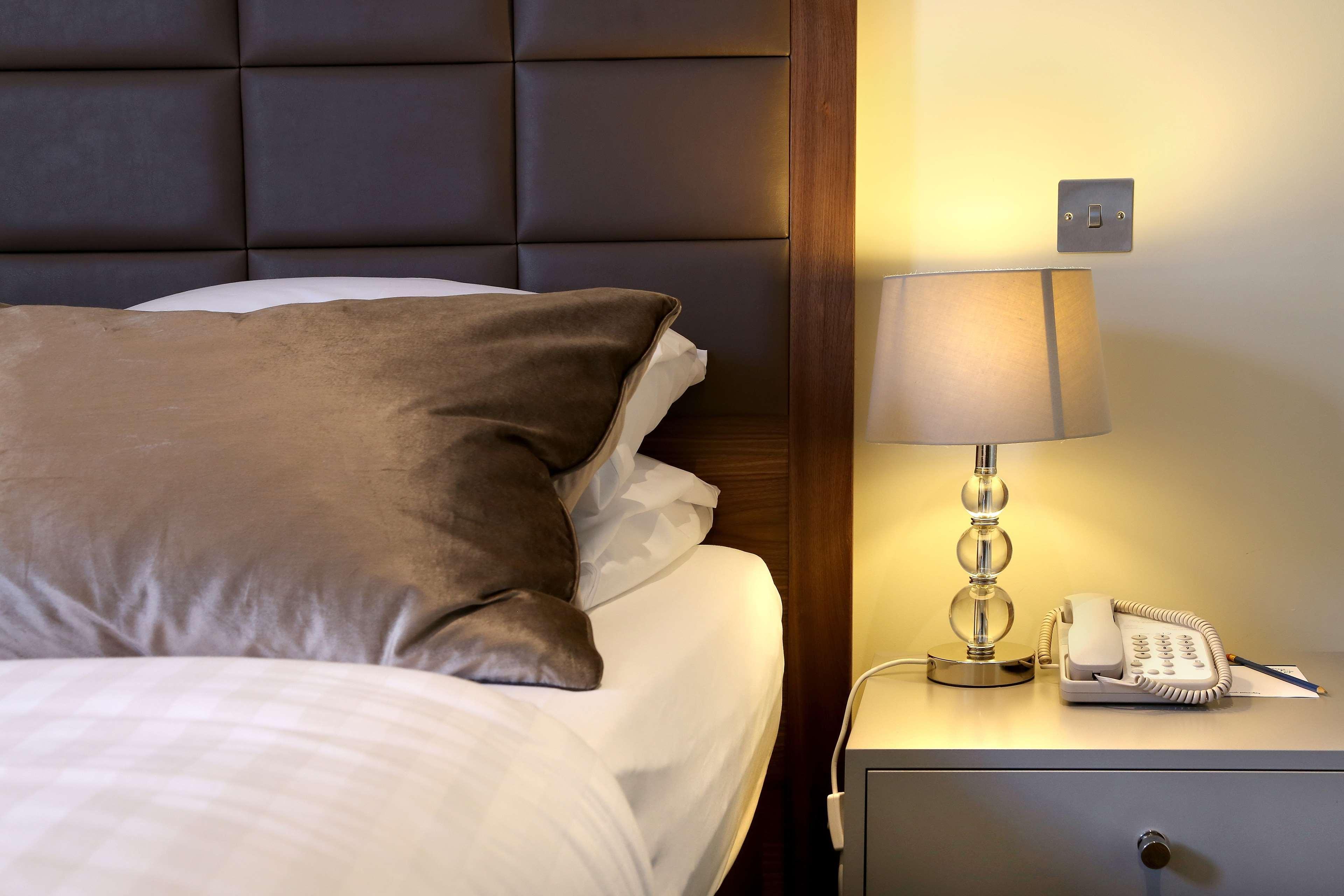Best Western Red Lion Hotel Salisbury Extérieur photo